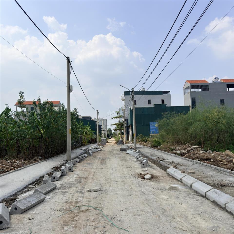 [90tr/m] đất dv lại yên 93m, vị trí cực đẹp, 2 mặt thoáng, ngay ngã tư, giá siêu tốt
