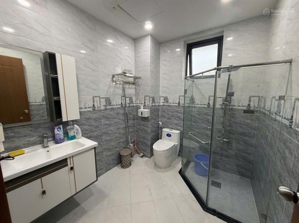 Cho thuê biệt thự hầm, trệt, 2 lầu, thang máy. khu thủ thiêm villa, ở, thạnh mỹ lợi, tp thủ đức cũ