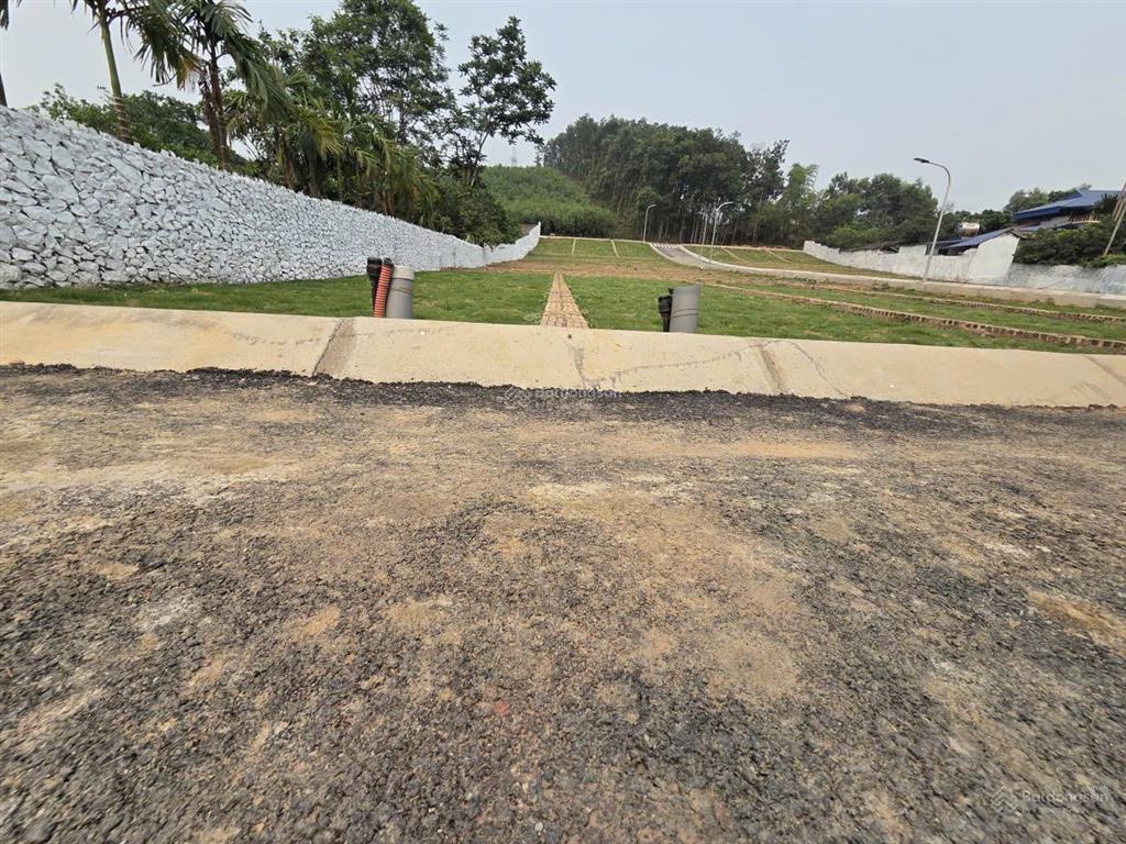 Còn duy nhất 1 lô hơn 500 triệu đất tt ba đồi lạc thủy gần chợ, trường học và kcn 282ha