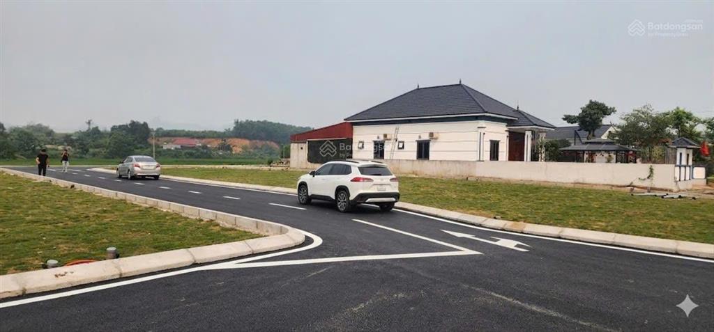 Chỉ hơn 300 triệu/lô gần kcn 300ha ngày tt ba đồi lạc thủy chuẩn bị lên khu đô thị loại iii