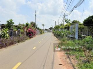 Bán đất giá rẻ  trung tâm tt đất đỏ . brvt đường phan đăng lưu dân cư đông kín tiện ích