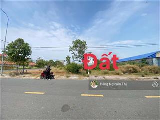 Bán đất biển lộc an trục chính vị trí đẹp  đi bô ra các tiện ích và bãi tắm  hướng đông nam