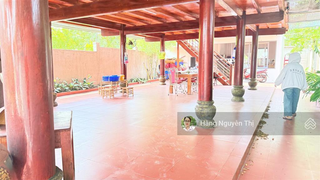 Bán căn nhà sàn gỗ đẹp gần biển lộc an  xung quanh dân cư đông gần ql55 xã đất đỏ. tp hcm