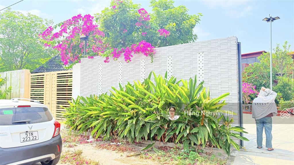 Bán căn nhà sàn gỗ đẹp gần biển lộc an  xung quanh dân cư đông gần ql55 xã đất đỏ. tp hcm