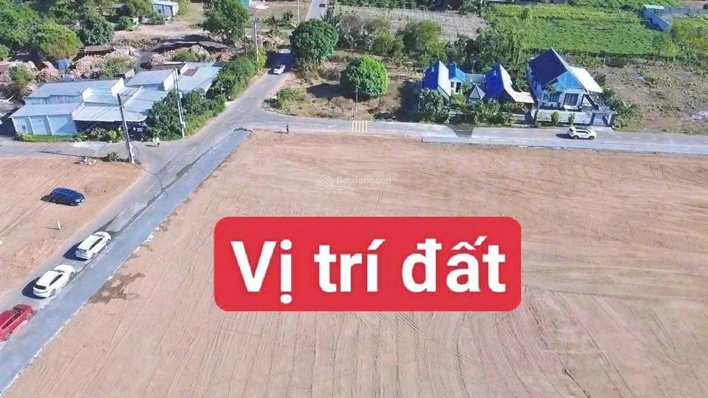 Đất thổ cư sổ sẵn  đường nhựa nguyễn huệ cạnh khu nhà vườn gần ql55 xã đất đỏ, tp hcm ngang 10x35m