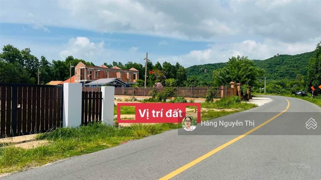 Bán đất ven biển gần chân núi minh đạm hồ sở bông  vị trí đẹp nhiều nhà vườn, giá chỉ 2 tỷ 250tr