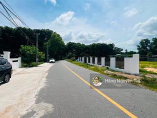 Bán đất ven biển gần chân núi minh đạm hồ sở bông  vị trí đẹp nhiều nhà vườn, giá chỉ 2 tỷ 250tr