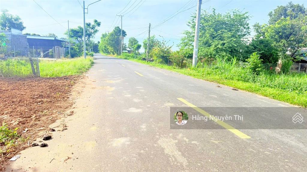 Bán lô đất trung tâm xã đất đỏ  đường lê thánh tông, sát đường số 2, 10x41m 100m tc giá chỉ 2,3tỷ