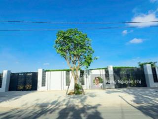 Bán lô đất 500m2 nhà vườn ngay đường nguyễn huệ xã đất đỏ, canh khu nhà vườn, đi biển 10p