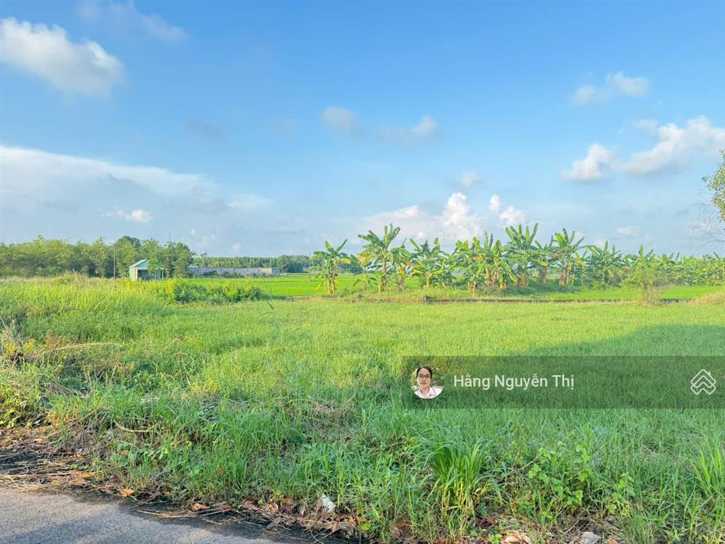 Bán đất trung tâm đất đỏ  đường trần huy liệu đối diện trung tâm hành chính, giá ngộp chỉ 1 tỷ