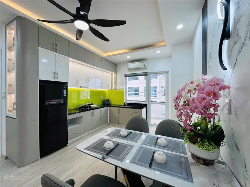 Hàng hiếm cần bán căn 2708 toà oc1a mường thanh viễn triều dt 70,56m2 ra biển chỉ 3 bước chân