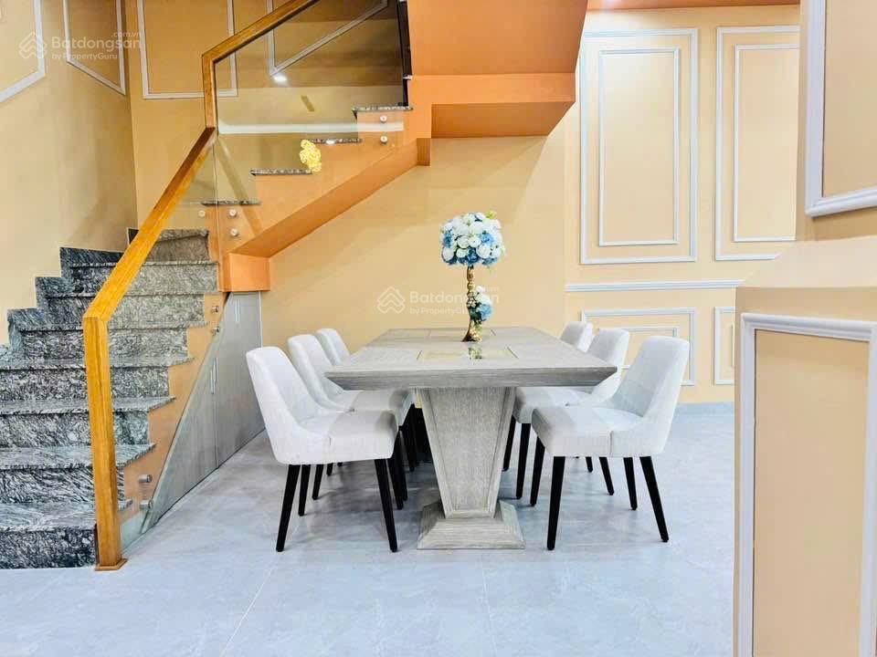 Bán nhà ngô quyền  hẻm ô tô 6m, vị trí kết nối chiến lược, không ngập lụt, ra biển 5 phút