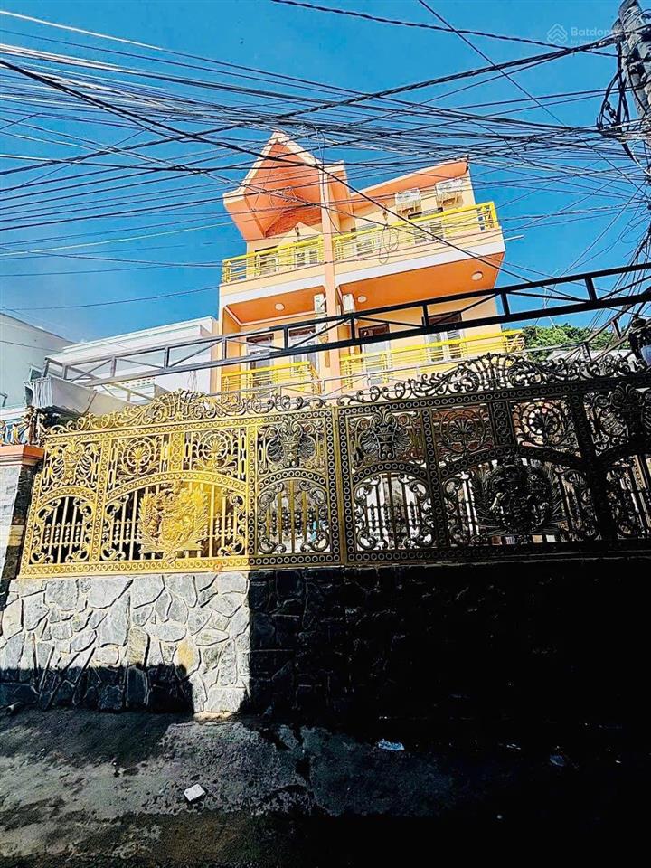 Bán nhà ngô quyền  hẻm ô tô 6m, vị trí kết nối chiến lược, không ngập lụt, ra biển 5 phút