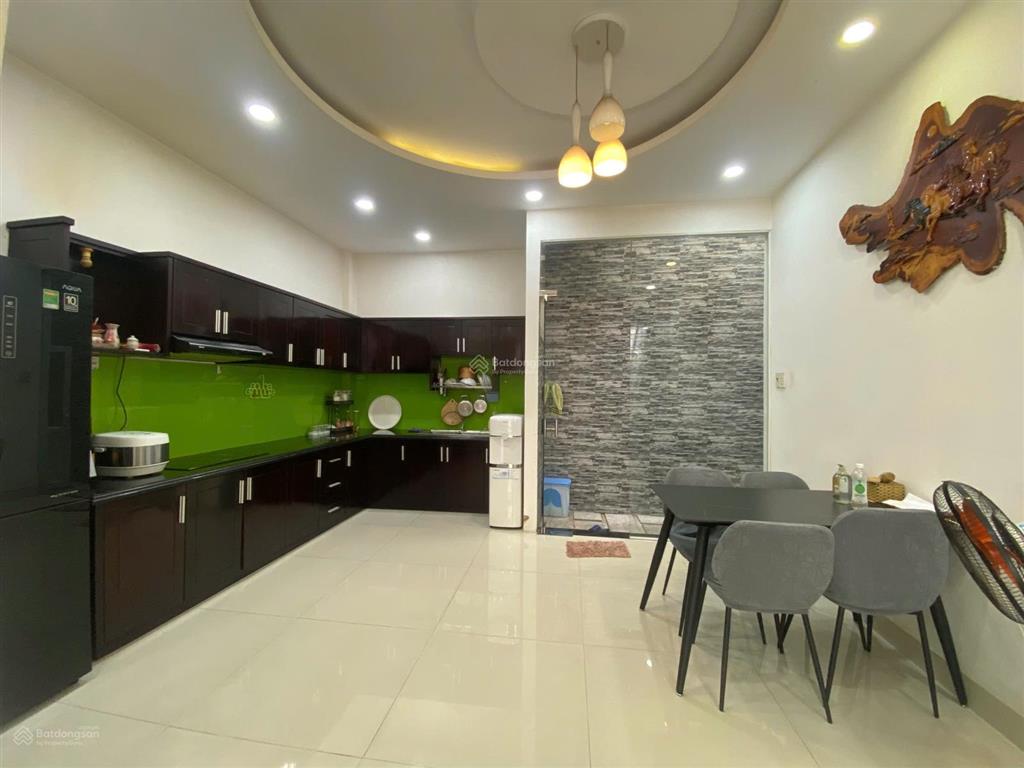 Bán nhà 3 tầng hẻm cao bá quát trung tâm thành phố nha trang cách biển khoảng 1,5km