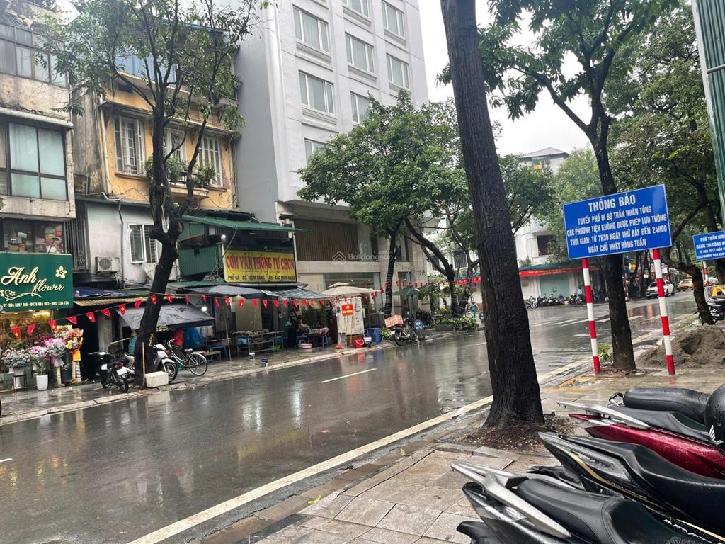 Siêu vip, tòa nhà văn phòng 10 nổi, 1 bán hầm mặt phố nguyễn thượng hiền sát hồ thuyền quang.