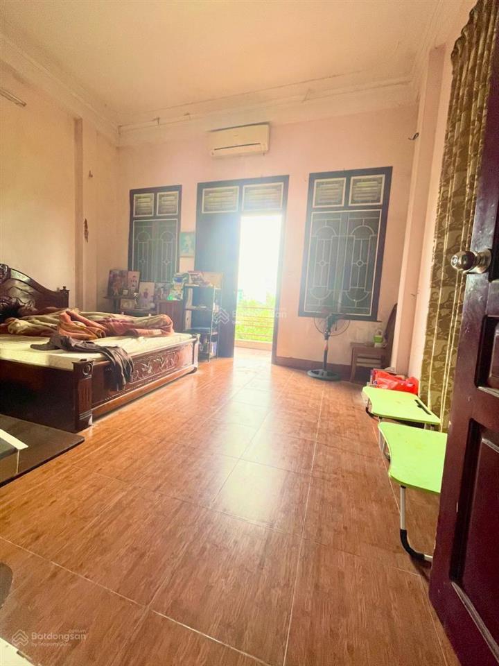 Hơn 8 tỷ sở hữu nhà phân lô ngõ 102 trường chính, mt 4.3m, 30m ra ô tô tránh, gần bv bạch mai.