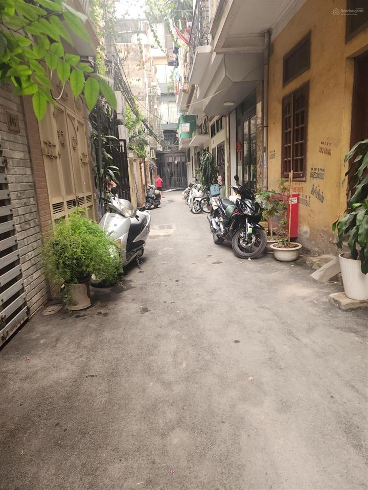 Hơn 8 tỷ sở hữu nhà phân lô ngõ 102 trường chính, mt 4.3m, 30m ra ô tô tránh, gần bv bạch mai.