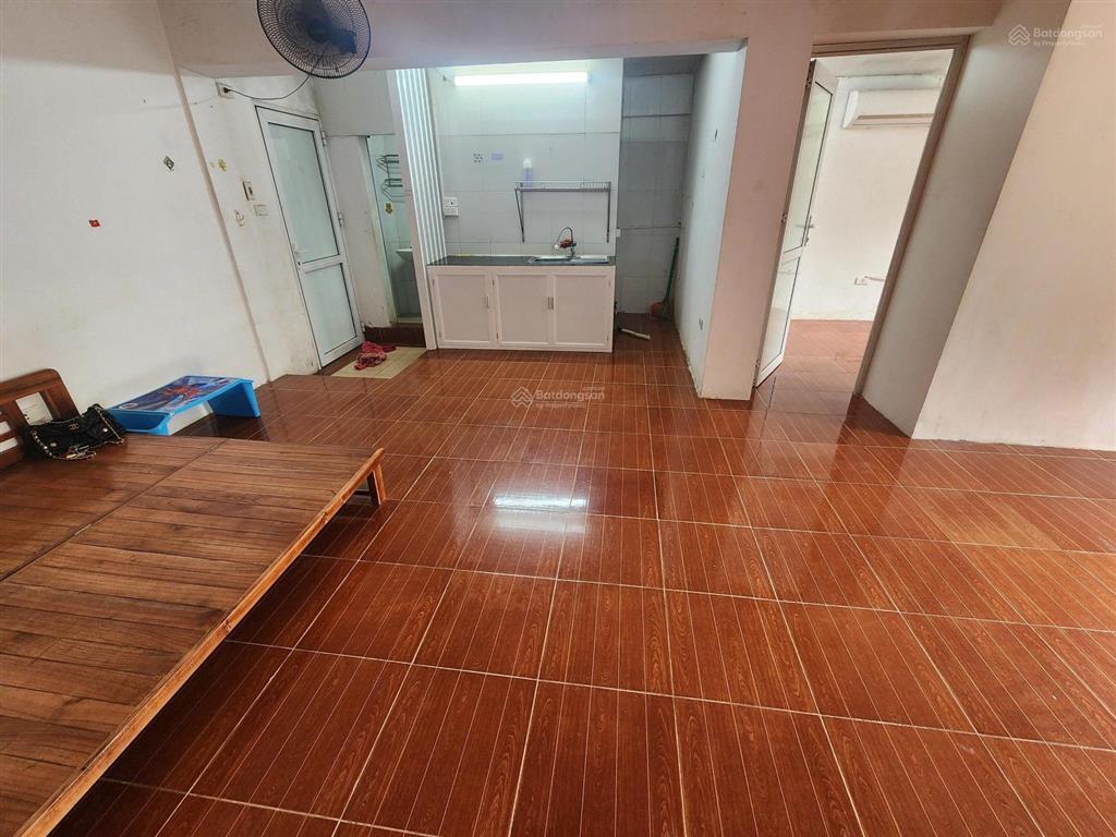 Cc bán căn hộ hồ đắc di, mt 8m thoáng sáng, 2 ngủ, 1wc sửa đc 2wc. ô tô đỗ chân cầu thang. 3.75 tỷ