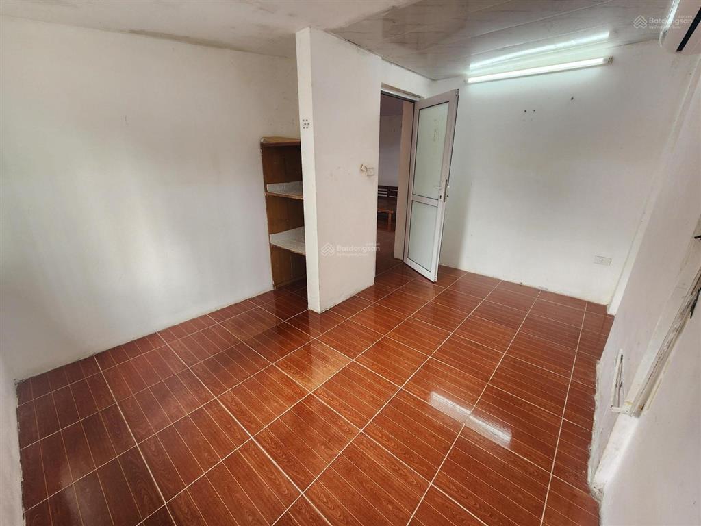 Cc bán căn hộ hồ đắc di, mt 8m thoáng sáng, 2 ngủ, 1wc sửa đc 2wc. ô tô đỗ chân cầu thang. 3.75 tỷ
