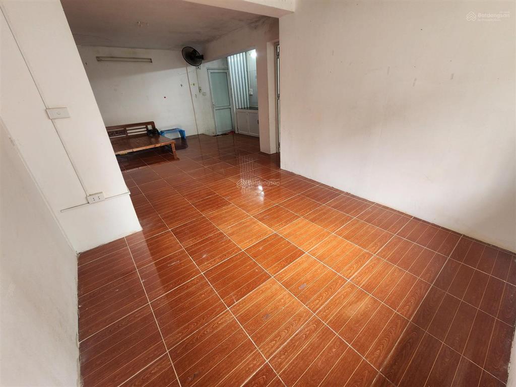 Cc bán căn hộ hồ đắc di, mt 8m thoáng sáng, 2 ngủ, 1wc sửa đc 2wc. ô tô đỗ chân cầu thang. 3.75 tỷ