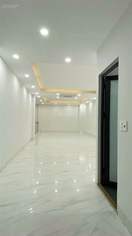 Hơn 24 tỷ sở hữu nhà 7 tầng thang máy, vỉa hè 5m, ô tô tránh kinh doanh sầm uất phố minh khai