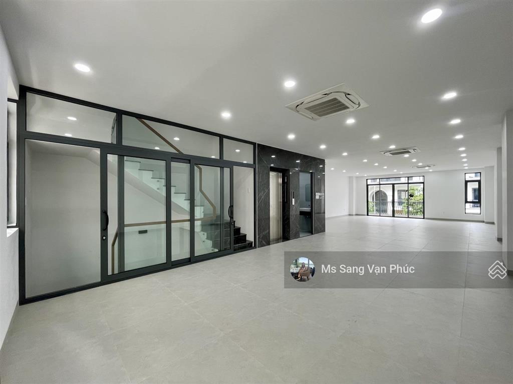 Tổng hợp giá thuê văn phòng vạn phúc city sàn trống, ngăn phòng. đa dạng diện tích từ 20  350m2