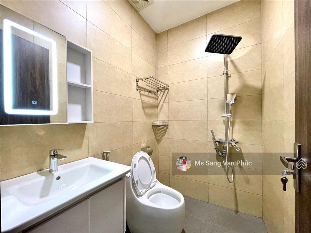 Căn hộ studio 35m2  ban công  phố đi bộ  vạn phúc. nhà nội thất mới 100%, thang máy. giá 7.9tr