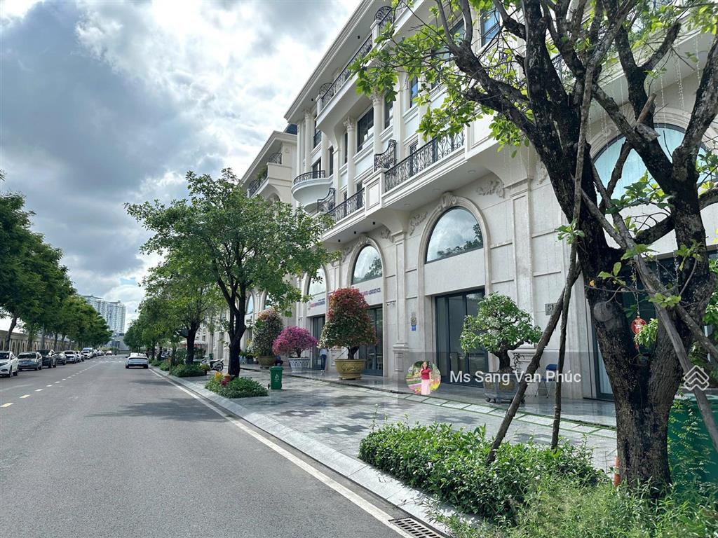 Nguyên căn 7x21m, hầm + 5 t (500m2) vạn phúc. nhà mới 100%, thang máy, pccc. giá 90tr (có thuế)