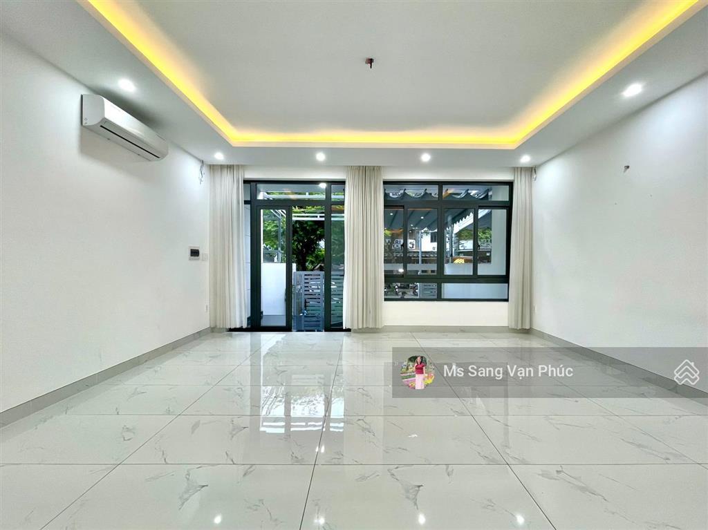 Tầng trệt 6x20m vạn phúc city  sàn rộng, máy lạnh, lối đi riêng, đường 20m, vị trí đẹp. giá 15 tr