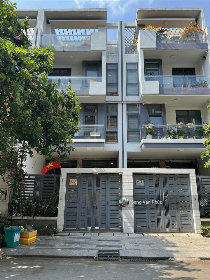 Văn phòng 35m² vạn phúc city, ban công, thang máy, máy lạnh, wc riêng, hầm xe. giá chỉ 7 tr/tháng