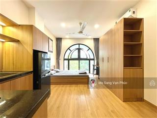 Căn hộ studio 30m2  cửa sổ vòm  phố đi bộ  vạn phúc. nhà nội thất mới 100%, thang máy. giá 7.4tr