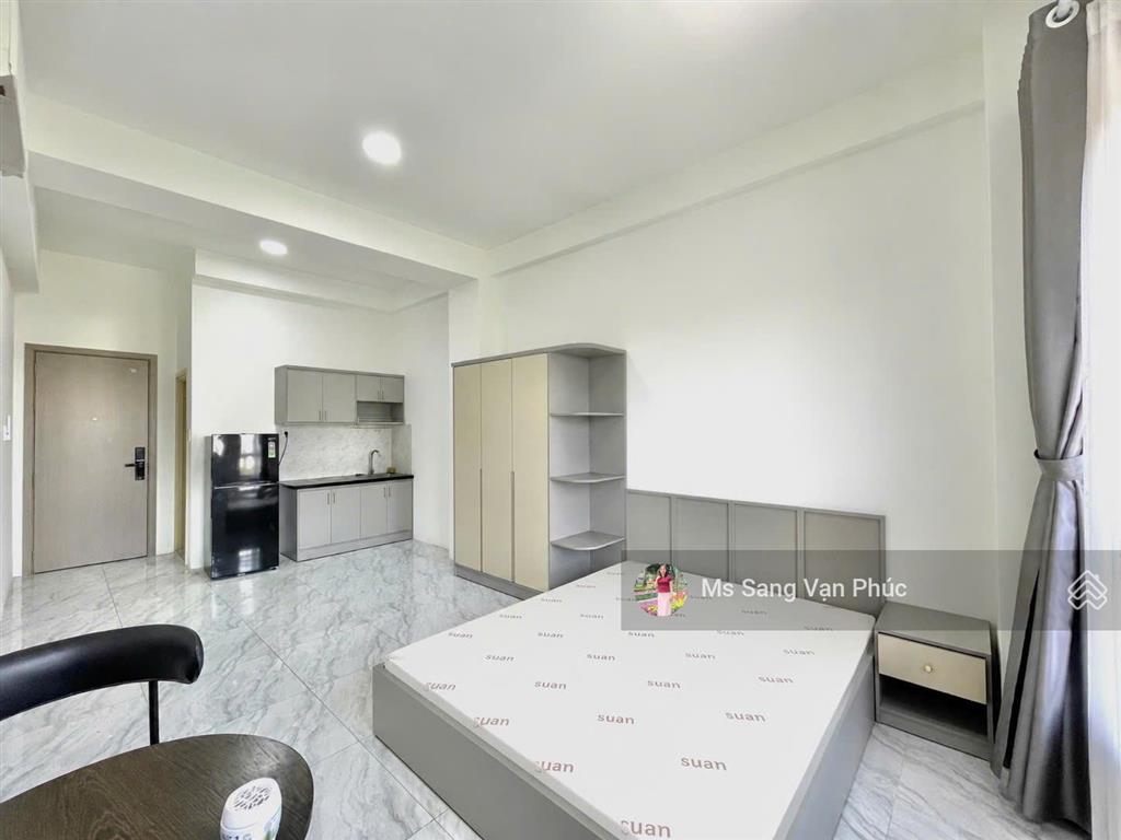 Căn hộ studio 35m2  cửa sổ lớn phố đi bộ  vạn phúc. full nội thất, thang máy, hầm xe. giá 7.3 tr