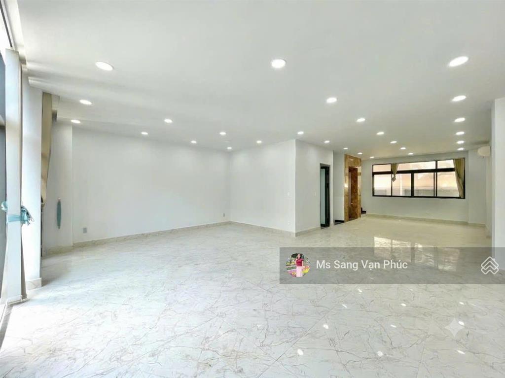Trệt lầu 7x17m (160m2) vạn phúc city. sàn trống, thang máy, máy lạnh, hầm xe. xuất vat. giá 27tr