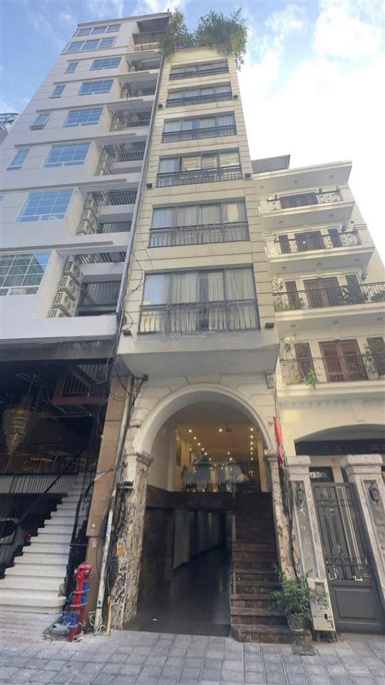 Cho thuê khách sạn 10 tầng mặt phố bùi thị xuânhai bà trưnghn