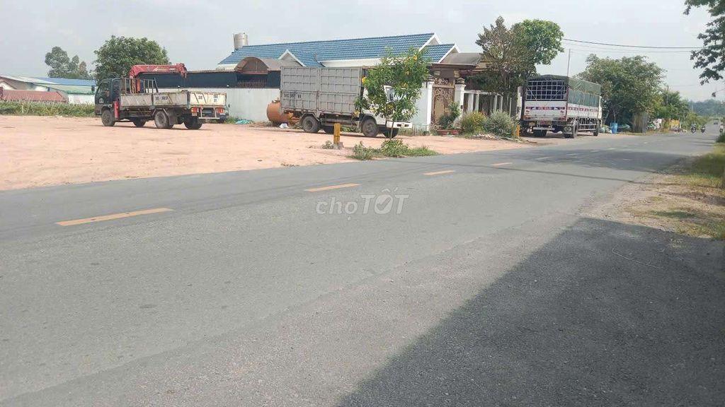 ĐẤT MT TRẦN VĂN CHẨM