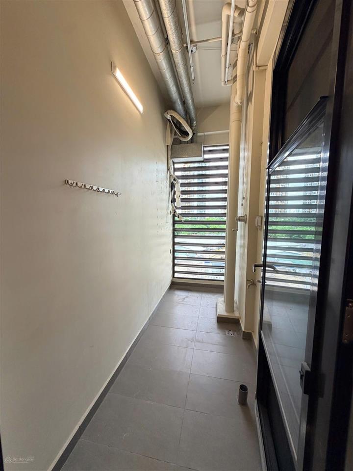 Hàng hiếm 60m2 có ban công  đã có sổ hồng chỉ 3tỷ950