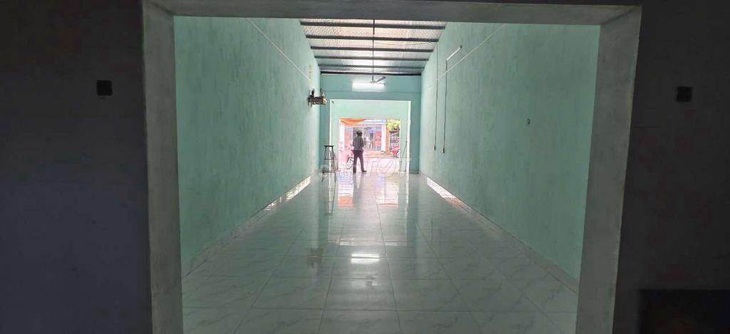 Bán nhà Quốc Lộ 10 Tân Sơn Đông Sơn
