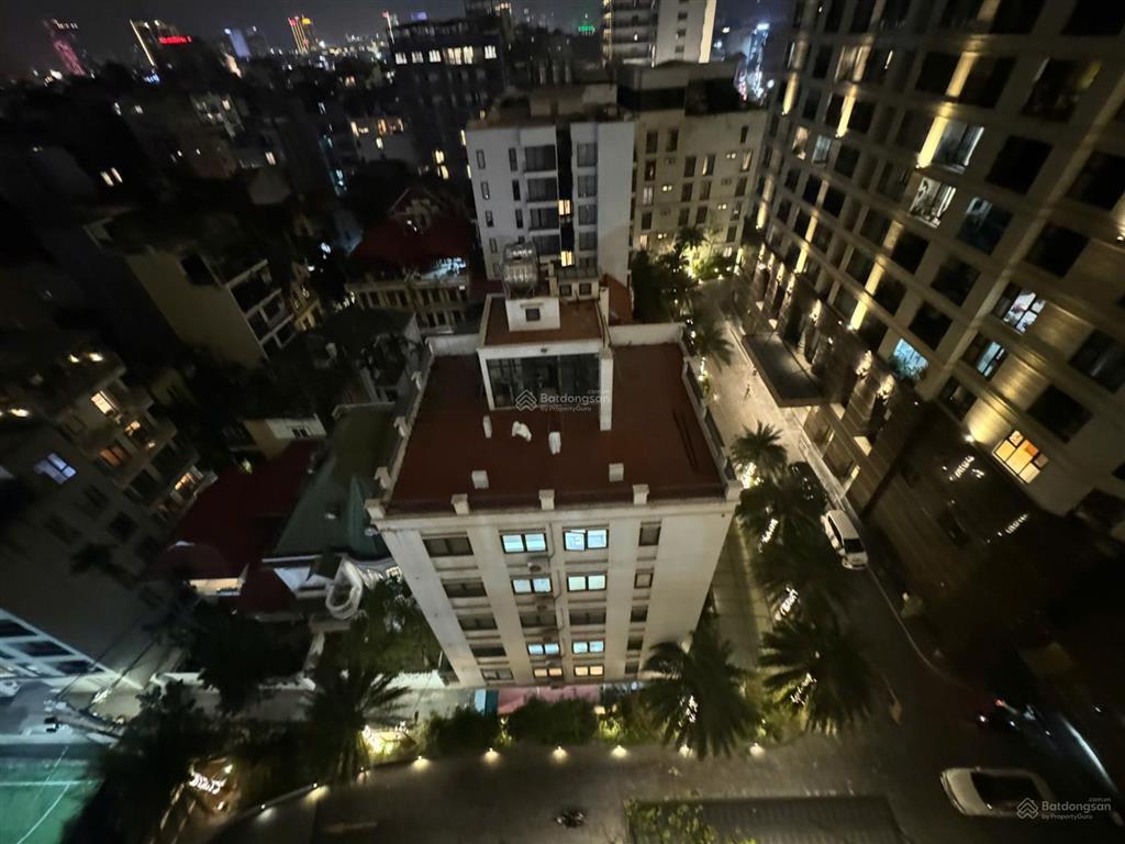 Thiện chí bán gấp chỉ 19,5 tỷ căn 3pn dt 111m2 tầng cao view hồ tây pháo hoa   0941 238 ***