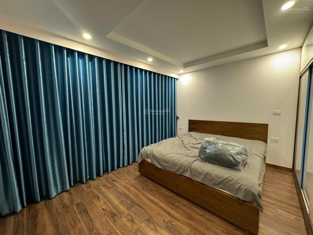 Thiện chí bán gấp chỉ 19,5 tỷ căn 3pn dt 111m2 tầng cao view hồ tây pháo hoa   0941 238 ***