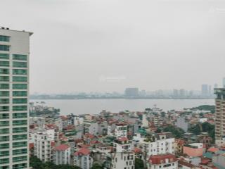 Thiện chí bán căn 3 p ngủ 111m2 chỉ 17,5 tỷ view trực diện hồ tây  đặng thai mai  0941 238 ***