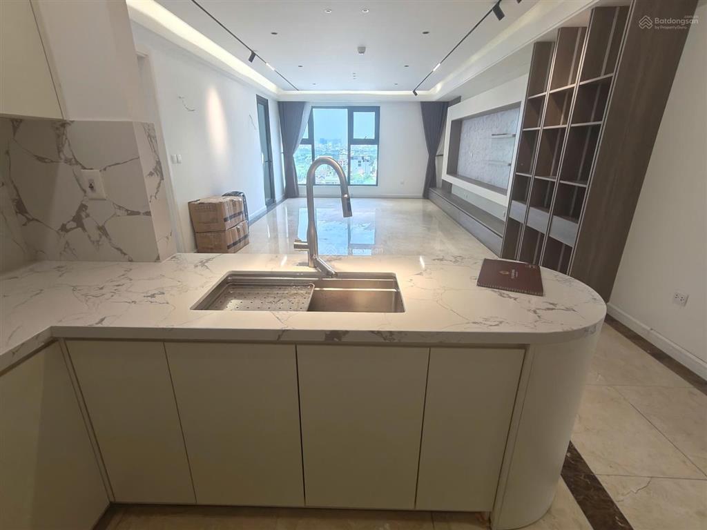 Bán căn góc hoa hậu 146m2 giá tốt chỉ 25 tỷ view hồ tây phố đặng thai mai   0941 238 ***