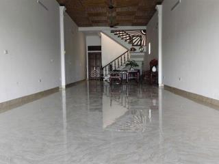 Cho thuê 150m2 đối diện chợ đầu mối đông tảo kinh doanh, văn phòng mặt đường 377,  0961 532 ***