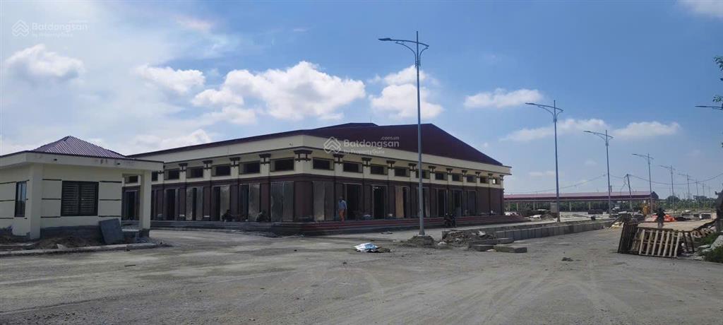 Đối diện chợ đầu mối đông tảo cho thuê 150m2, kinh doanh, văn phòng mặt đường tl 377,  0931 841 ***