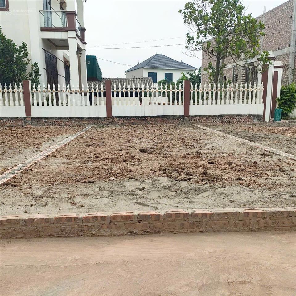 Nhỉnh tỷ/50m2 ngay sân vận động pvf, cạnh đường vành đai 4 và đường ql.379, 2 xe tránh 0961 532 ***