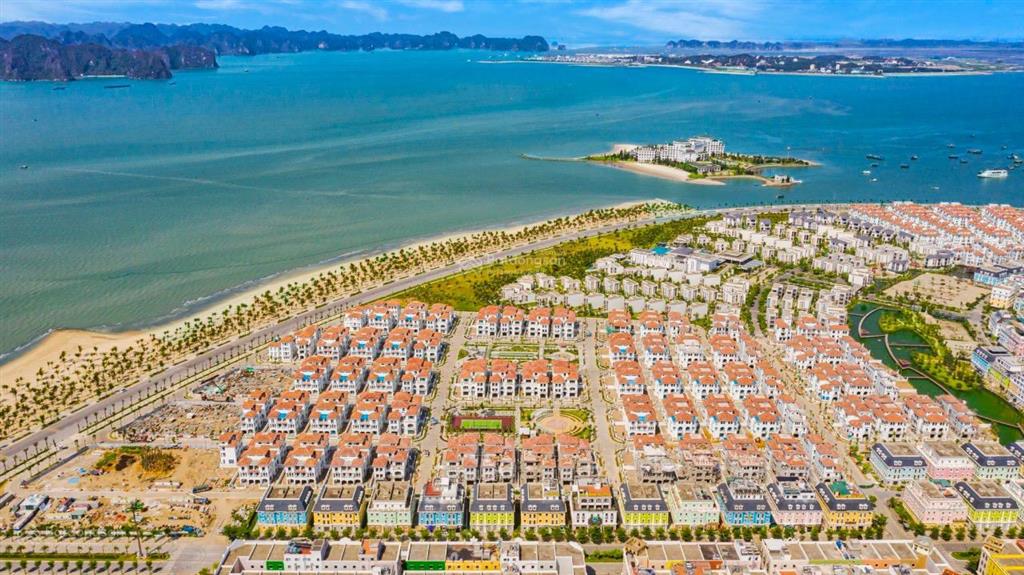 Bán gấp căn biệt thự song lập sun feria hạ long