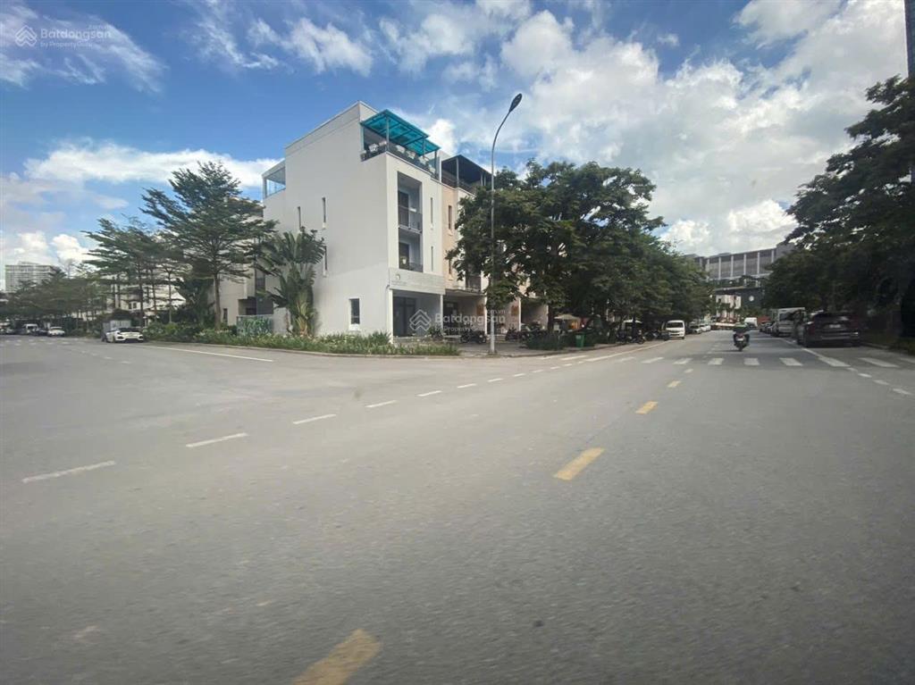 Bán đất xây khách sạn giá rẻ tại khu đô thị hạ long marina, bãi cháy, hạ long.
