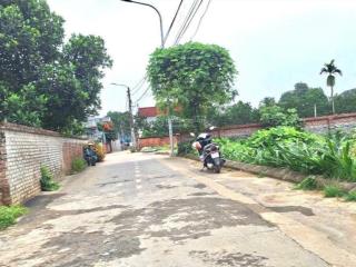Tài chính nhỉnh 2 tỷ sở hữu lô đăt trục chính kinh doanh gần cn hoà lạc gần gametro số 5
