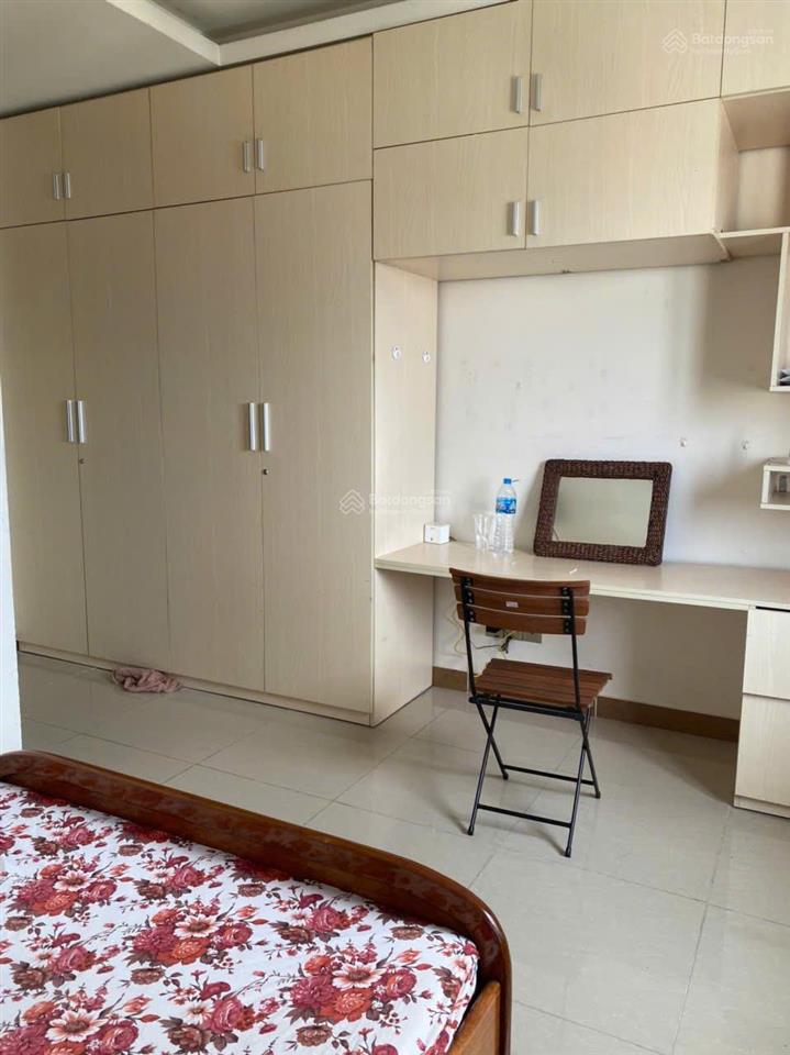 Cho thuê căn hộ đức khải, 67m2 2pn  2wc, nội thất, giá 8 triệu  0902 952 ***