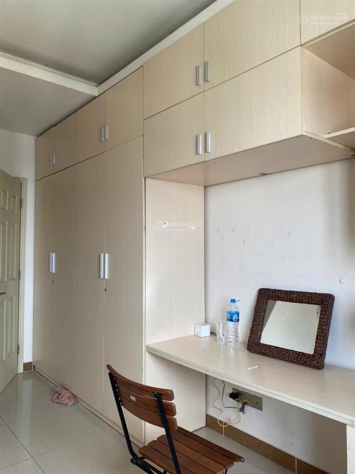 Cho thuê căn hộ đức khải, 67m2 2pn  2wc, nội thất, giá 8 triệu  0902 952 ***