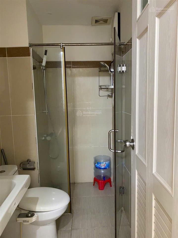 Cho thuê căn hộ đức khải, 67m2 2pn  2wc, nội thất, giá 8 triệu  0902 952 ***